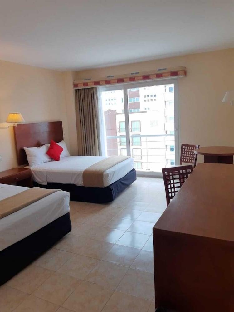 ורקרוז Hotel F Star מראה חיצוני תמונה